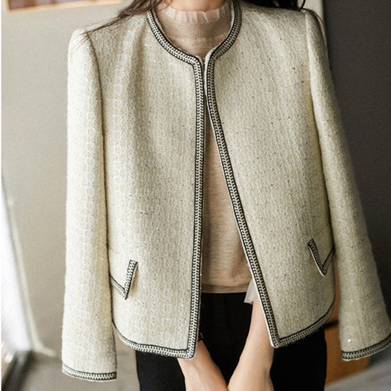 アウター ジャケット スーツジャケット ノーカラージャケット 長袖 ラウンドネック 前開き ポケット かわいい 大人可愛い きれいめ シンプル 上品 おしゃれ かっこいい カジュアル こなれ感