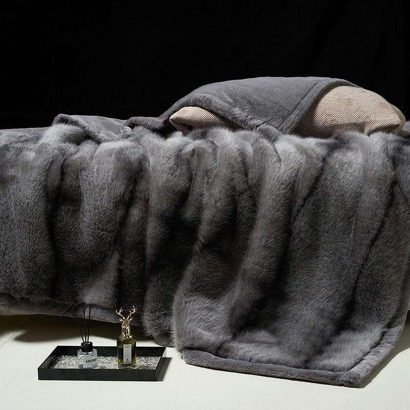 軽い高級イミテーションファーソファダブルベッドサイドフォックスブランケット結婚式セレブストアヴィラアパートラッセルブランケット