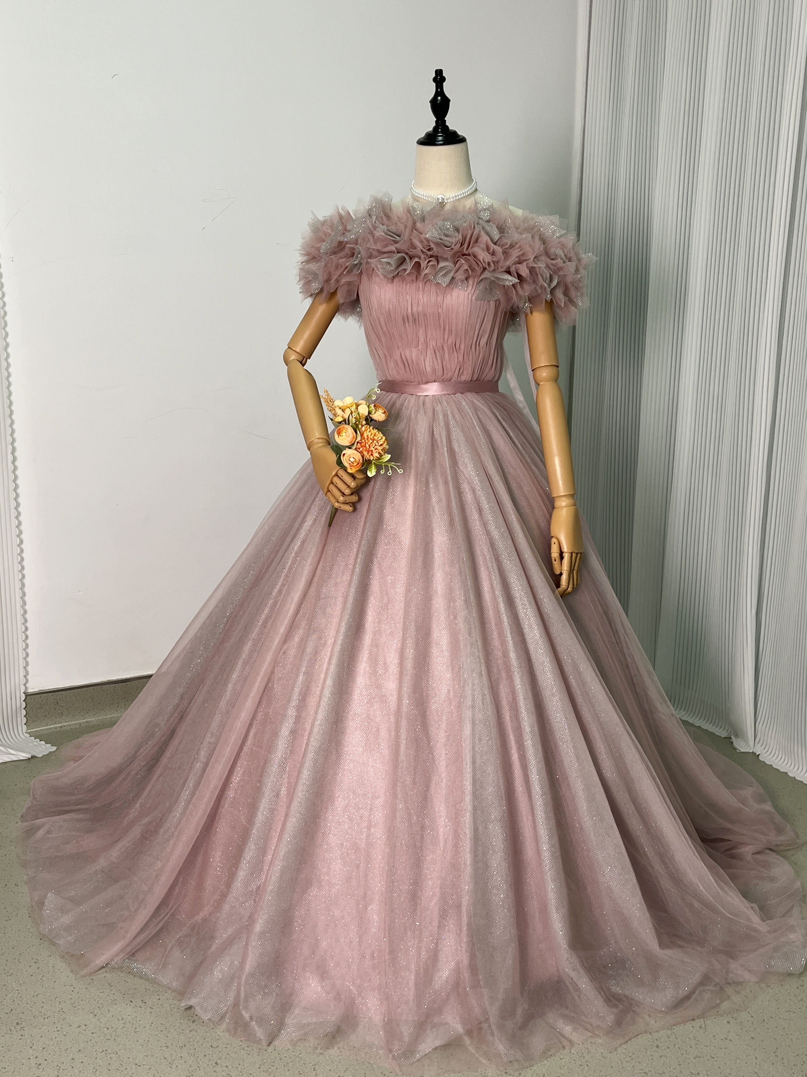 上品！カラードレス ピンク 取り外しオフショルダー キラキラグリッターチュール 編み上げ 披露宴