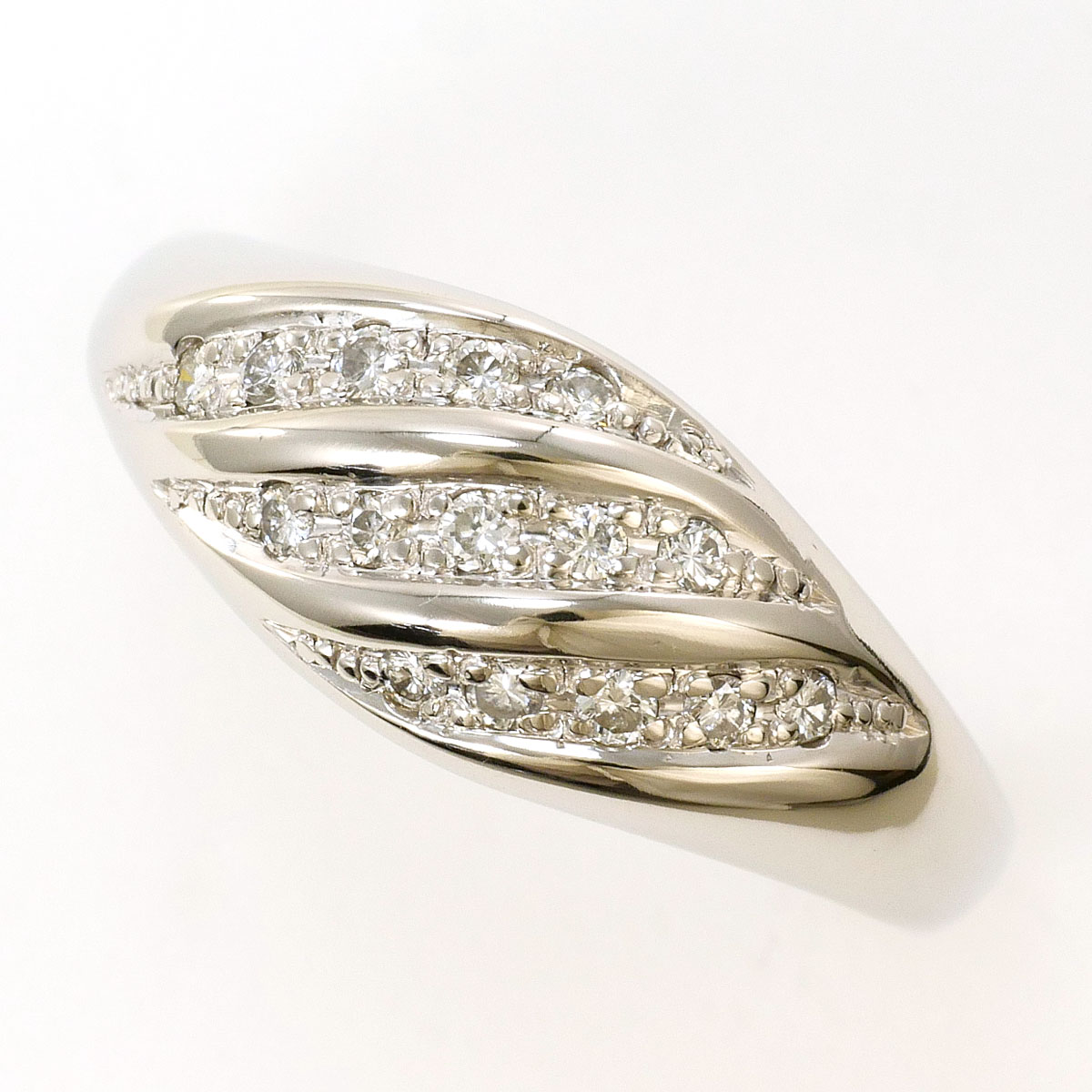 PT900 プラチナ リング・指輪 11号 ダイヤモンド 0.15ct 総重量約4.4g 中古