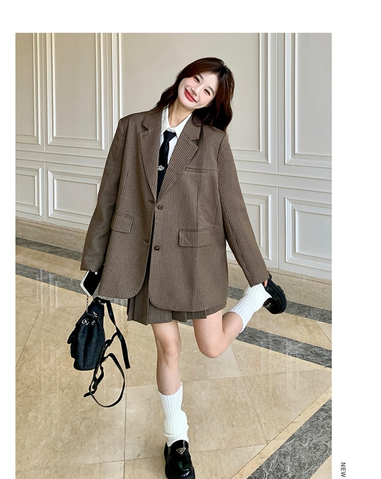 卒業式 女子 スーツ 小学校 ホワイト グレー 4点セット 卒服 女の子 お受験 プリーツスカート