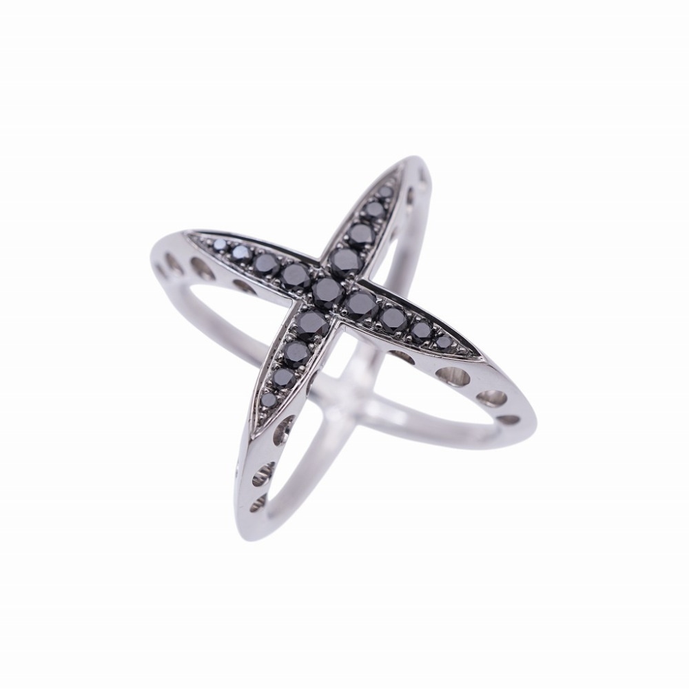 美品 イーノス ブラックダイヤ0.60ct クロス リング リング・指輪 K18ホワイトゴールド/ブラックダイヤモンド 15号 ホワイトゴールド 1557【中古】E-NOS レディース