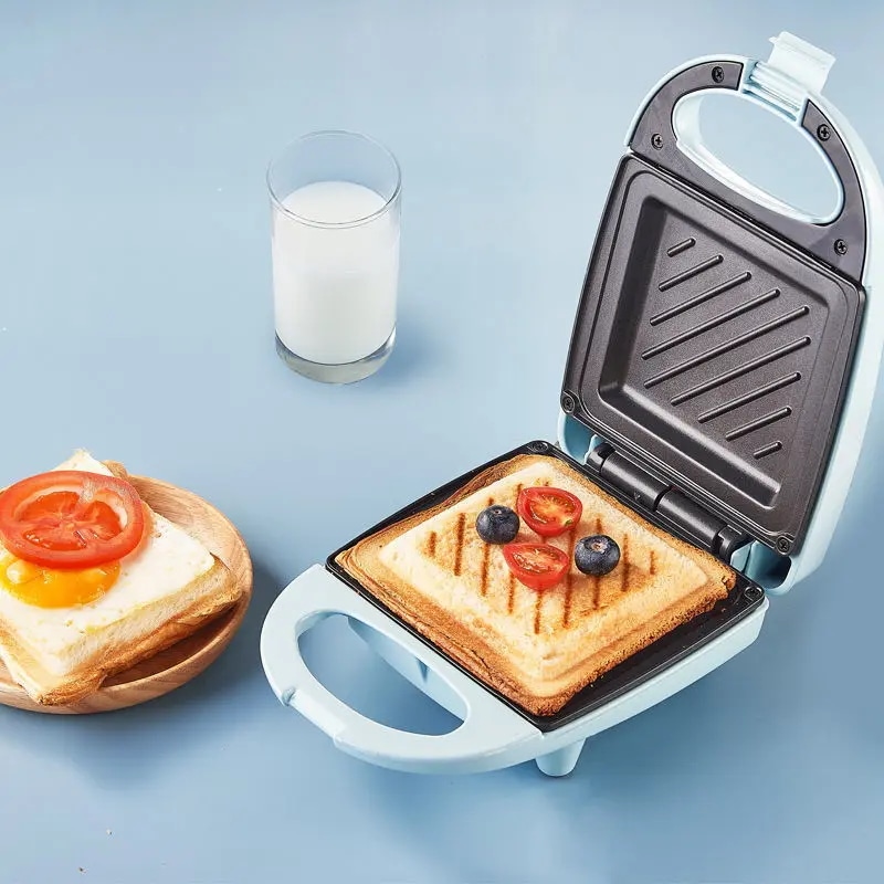 サンドイッチ朝食機 小型設計 サンドイッチ・トースト・ホットドッグ作成対応 便利な朝食メーカー 時短調理に最適