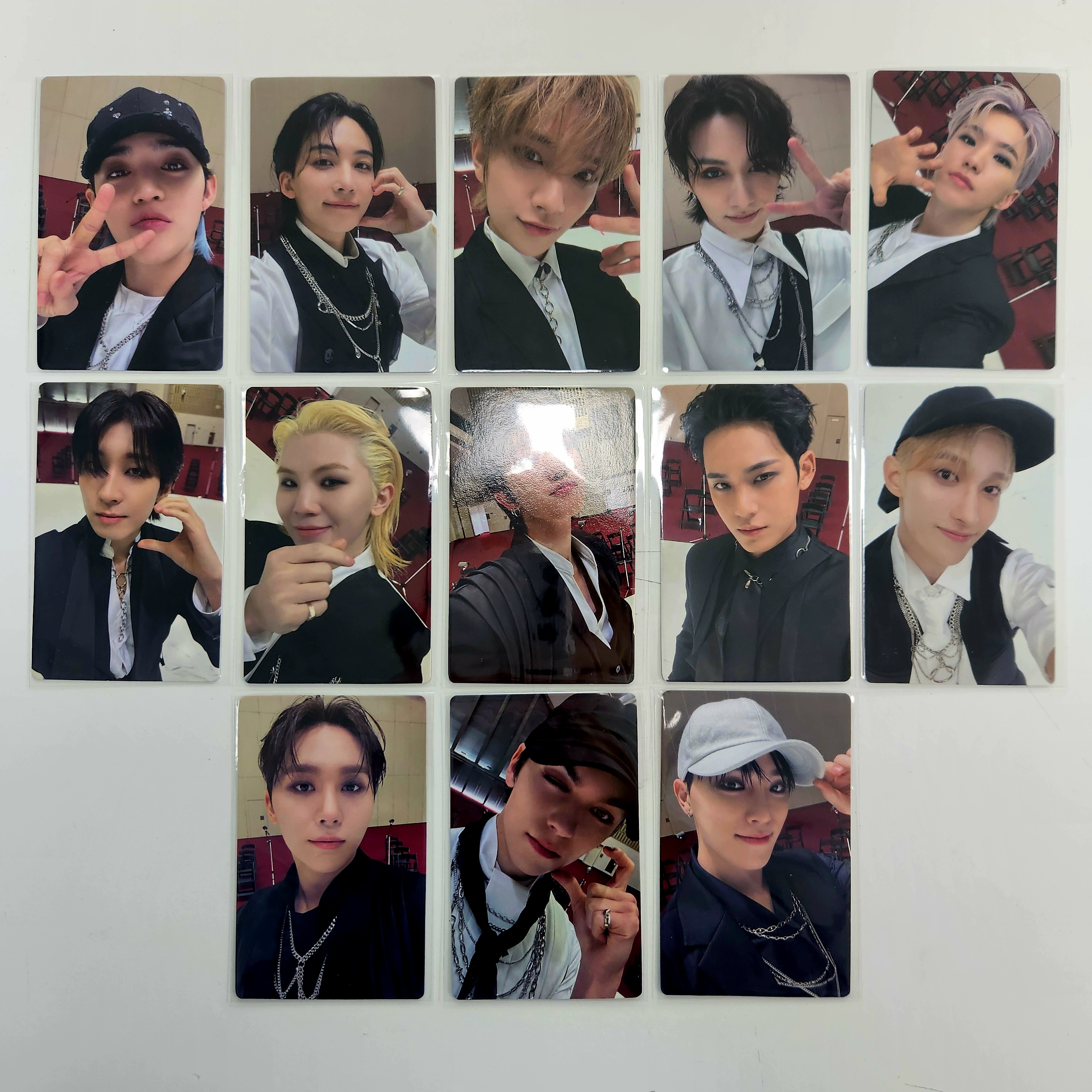 [SOUNDWAVE] SVT Lucky Draw Photocard セット SEVENTEEN BEST ALBUM 17 IS RIGHT HERE 13,683円