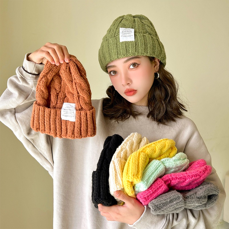 OUTLET SALE お気にいる 韓版ピュアカラーINS風ツイストウールハット女子学生暖かい耳栓帽カップルワイルドコールドハット