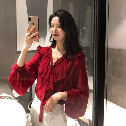 ボウタイブラウス トップス シャツ ブラウス 袖あり 長袖 Vネック かわいい 大人可愛い きれいめ シンプル カジュアル 大人 上品 おしゃれ お洒落 大人可愛い 大人女子 こなれ感 キュート