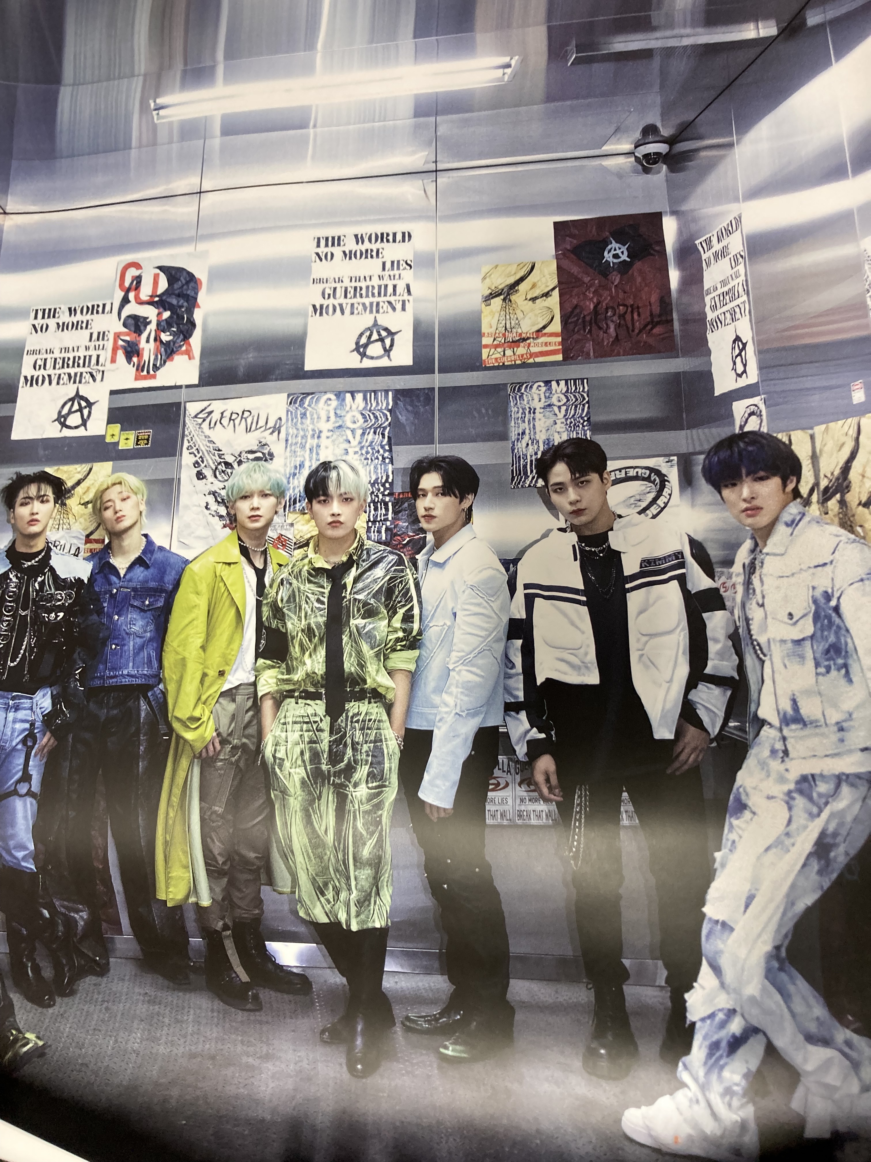 ATEEZ 特典ポスター 新品　 B