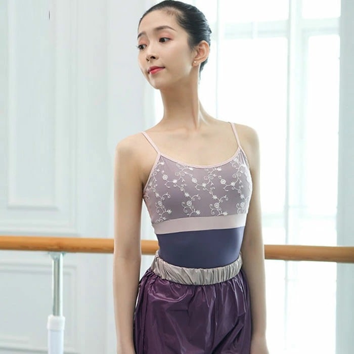 バレエ レオタード 大人 キャミソール スカートなし 小花刺しゅう エレガント 大人用 バレエレオタード M ジュニア おしゃれ 練習 レッスン 着 ストレッチ 伸縮 スカートなし スカート無し 袖な