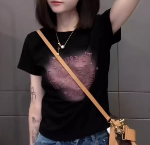 Tシャツ レディース トップス 前開き 半袖 ラウンドネック ストリート 伸縮性 かわいい 大人可愛い きれいめ シンプル カジュアル 上品 おしゃれ こなれ感 ラフ スポーティー ガーリー 個性的