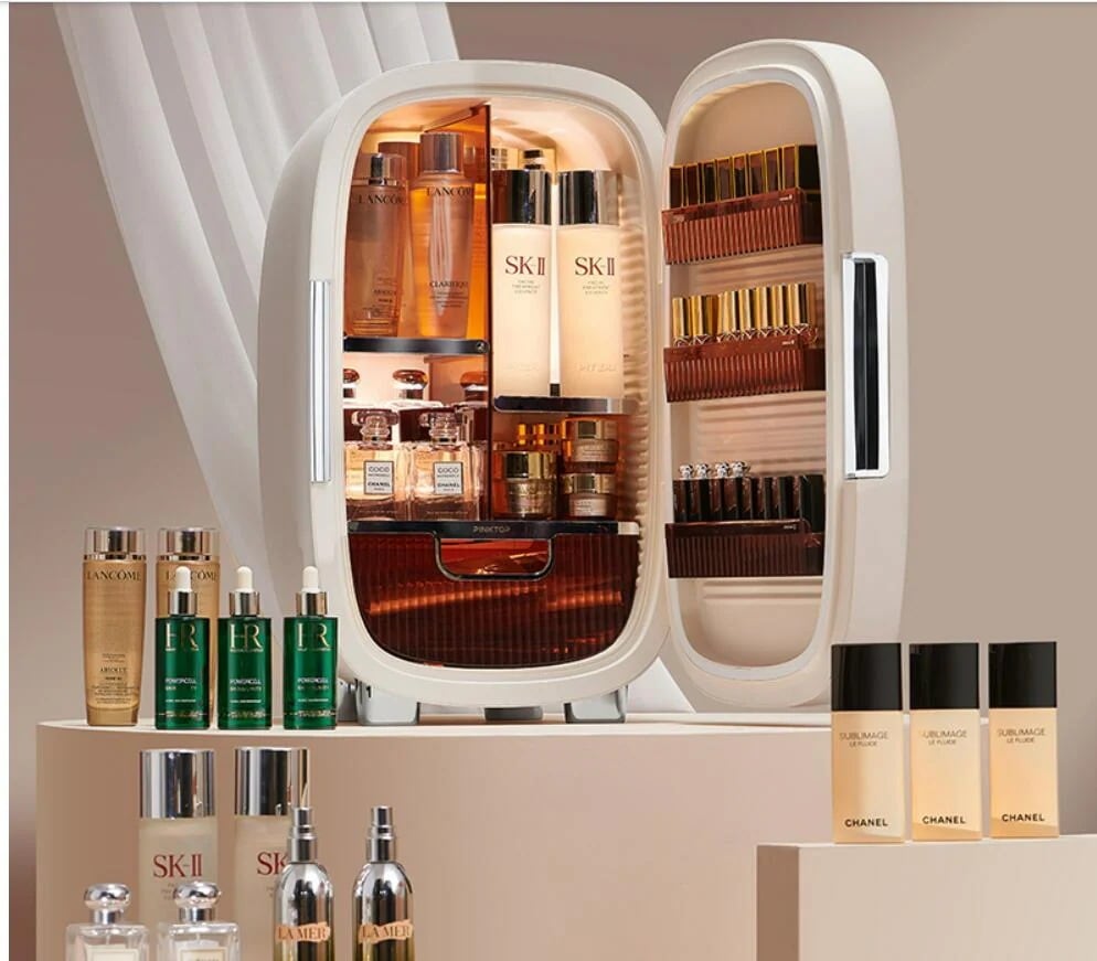 優れた収納性　２５Ｌ大容量　コスメ専用冷蔵庫