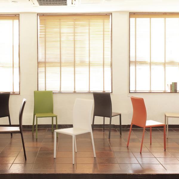 ダイニングチェア 4脚セット 同色 椅子 ダークブラウン 茶色 ホワイト 白 グリーン 緑 オレンジ グレー ベージュ ブラック 黒 シンプル スタッキング 重ねられる