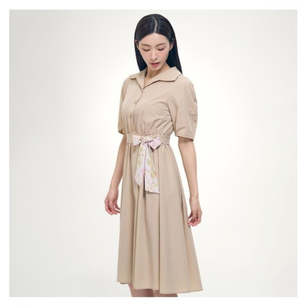 [C] オープンカラーバックルストラップワンピース (SIOAG0595)