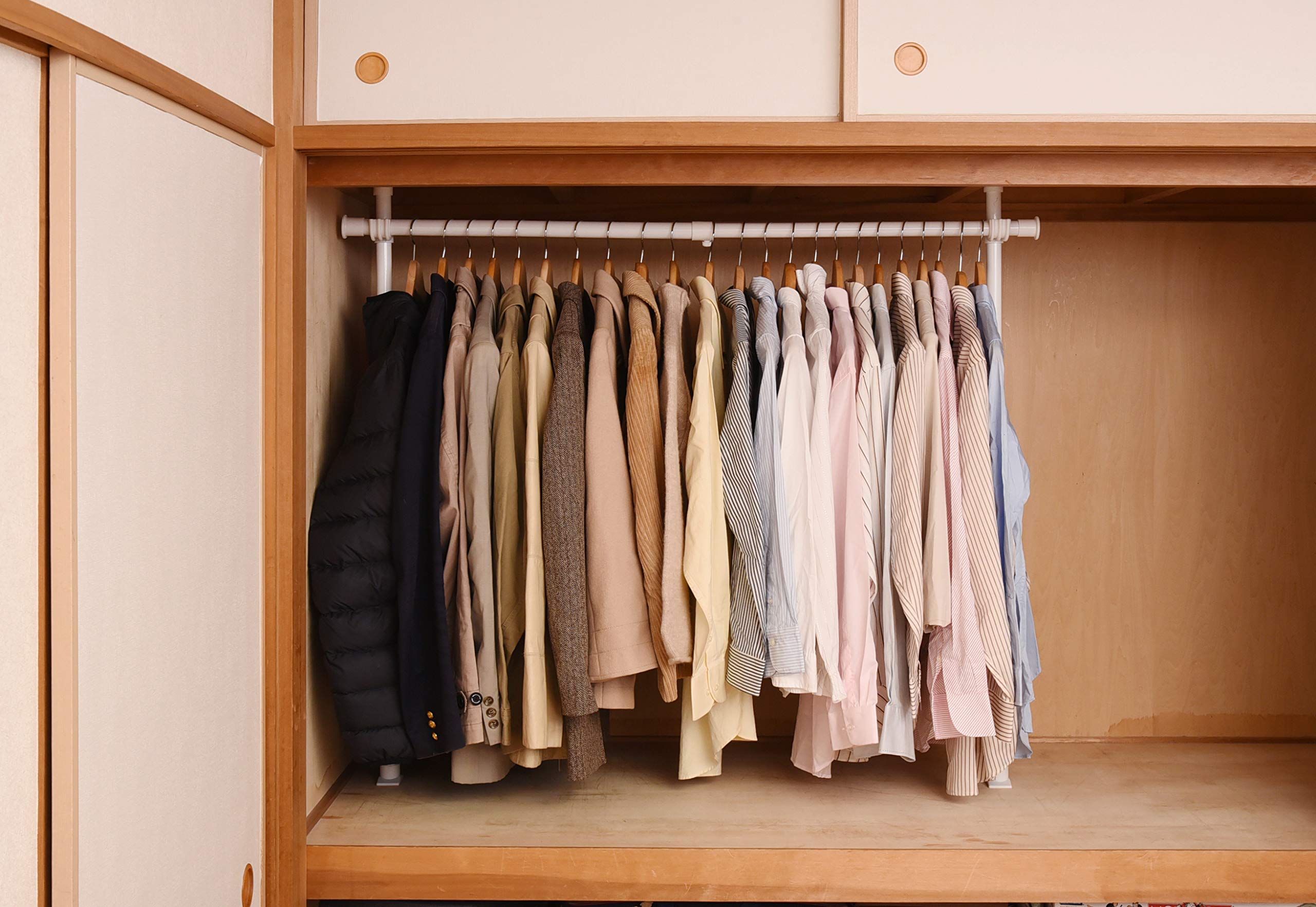 山善(YAMAZEN) 突っ張り ハンガーラック 幅73-120×奥行9×高さ80-124cm 押入れ たっぷり収納 たて・よこ伸縮 かんたん設置 耐荷重30kg 組立品 ホワイト WJO-715(W