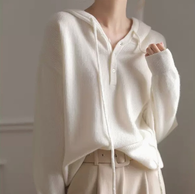 トップス デート パーカー フーディー 袖あり 長袖 かわいい 大人可愛い きれいめ シンプル カジュアル 大人 上品 おしゃれ お洒落 主役級 存在感 春 秋 冬 10代 20代 30代 レディース