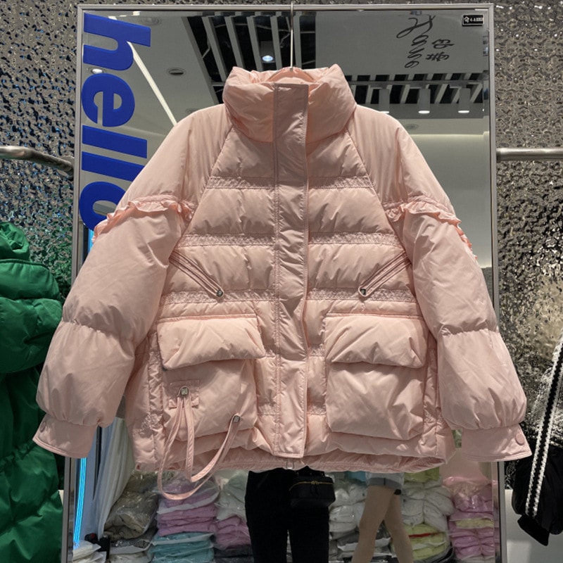 2025年新作文芸風ゆったりダウンジャケットレディースショートスタイルフリルデザイン厚手ホワイトダックダウン冬コートトレンド