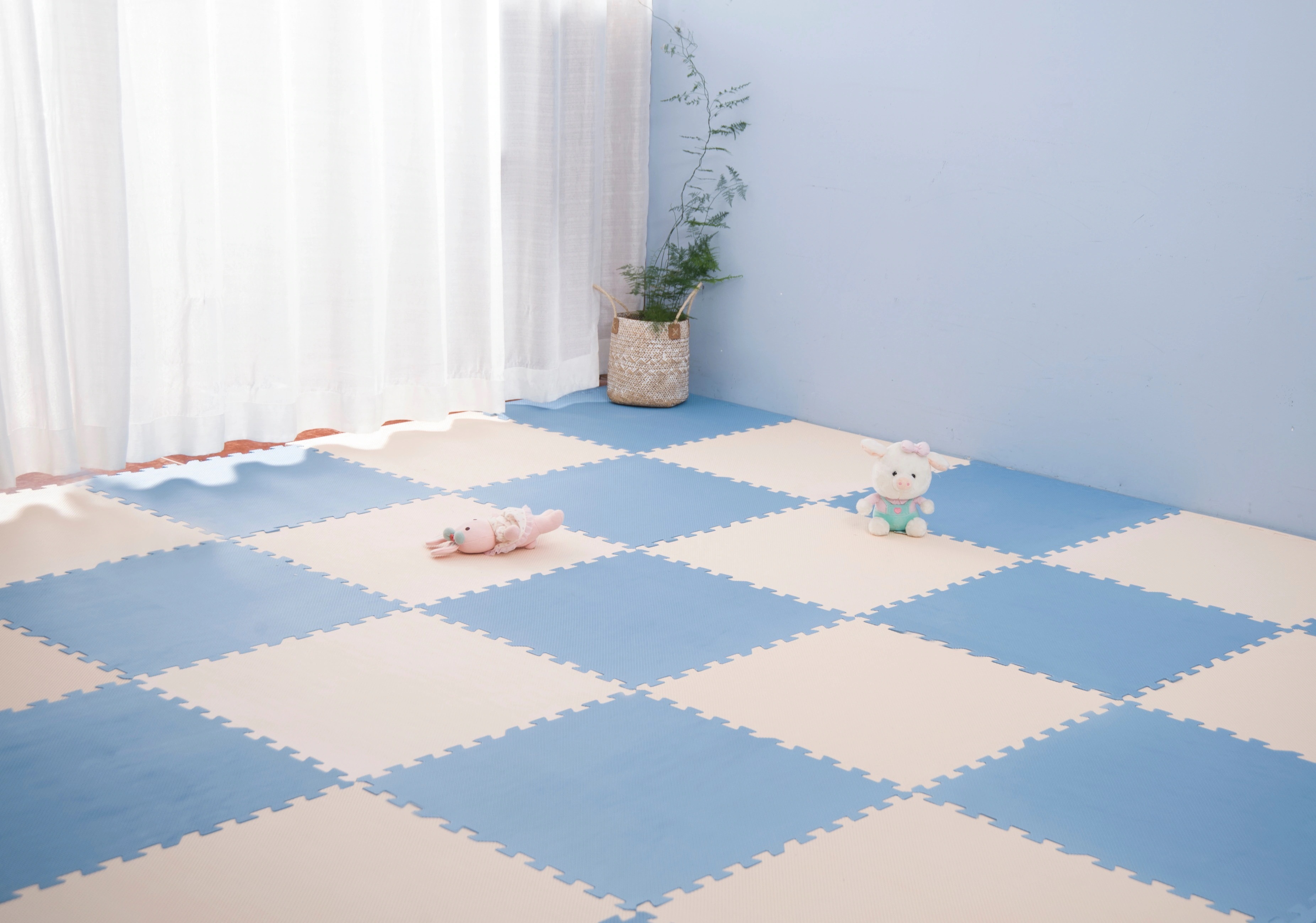 ジョイントマット 大判60cm 6畳 32枚 厚手 2cm おしゃれ EVA高品質 防音断熱 安心のノンホル 転倒防止 サイドパーツ付き【ブルーベージュ】