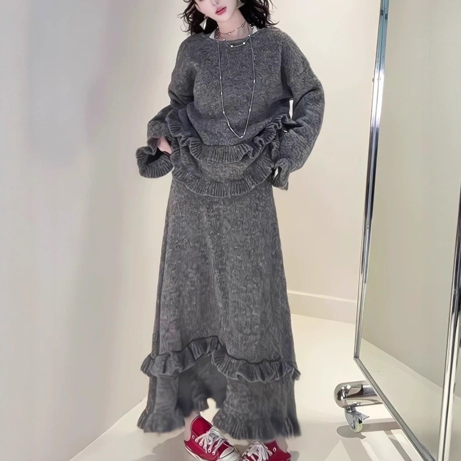ニットスーツ秋冬新作木耳サイドセーターウエストをゆるめたスカートスーツセットアップ 4,130円