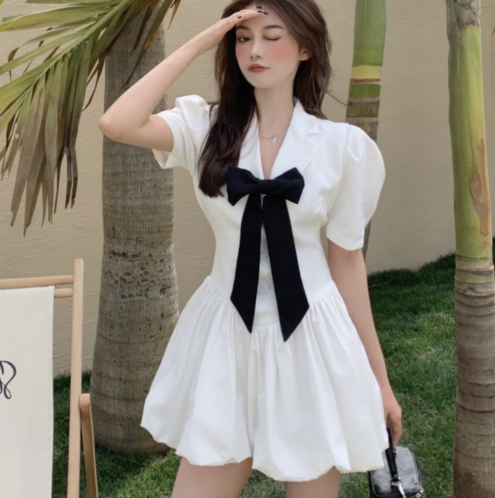ワンピース デート かわいい 大人可愛い きれいめ シンプル カジュアル 大人 上品 おしゃれ リボン 半袖 パフスリーブ ミニ丈　フレア 無地 襟付き ３XL　４XL 韓国 ホワイト ブラック 夏