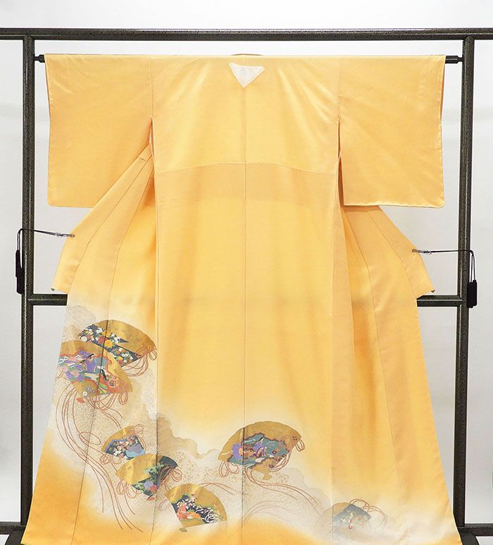 色留袖 未使用 正絹 扇面源氏物語 身丈162.5cm 裄丈63cm 三つ柏 一つ紋 未着用 美品 新古品 未使用品 着物 フォーマル レディース f4026