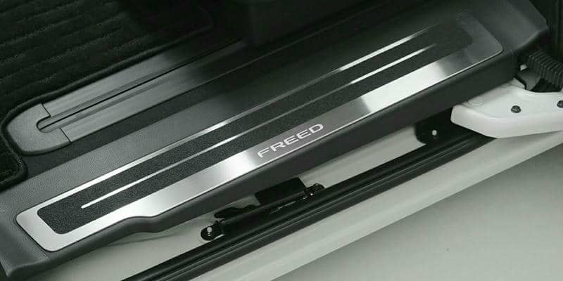 ホンダ サイドステップガーニッシュカバー 08F05-33F-000