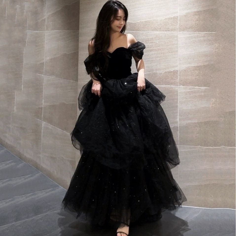 黒イブニングドレスシンプルでエレガントなチュチュスカートプレゼンター女性ボーカル音楽芸術試験成人式ファッションスタイル夏