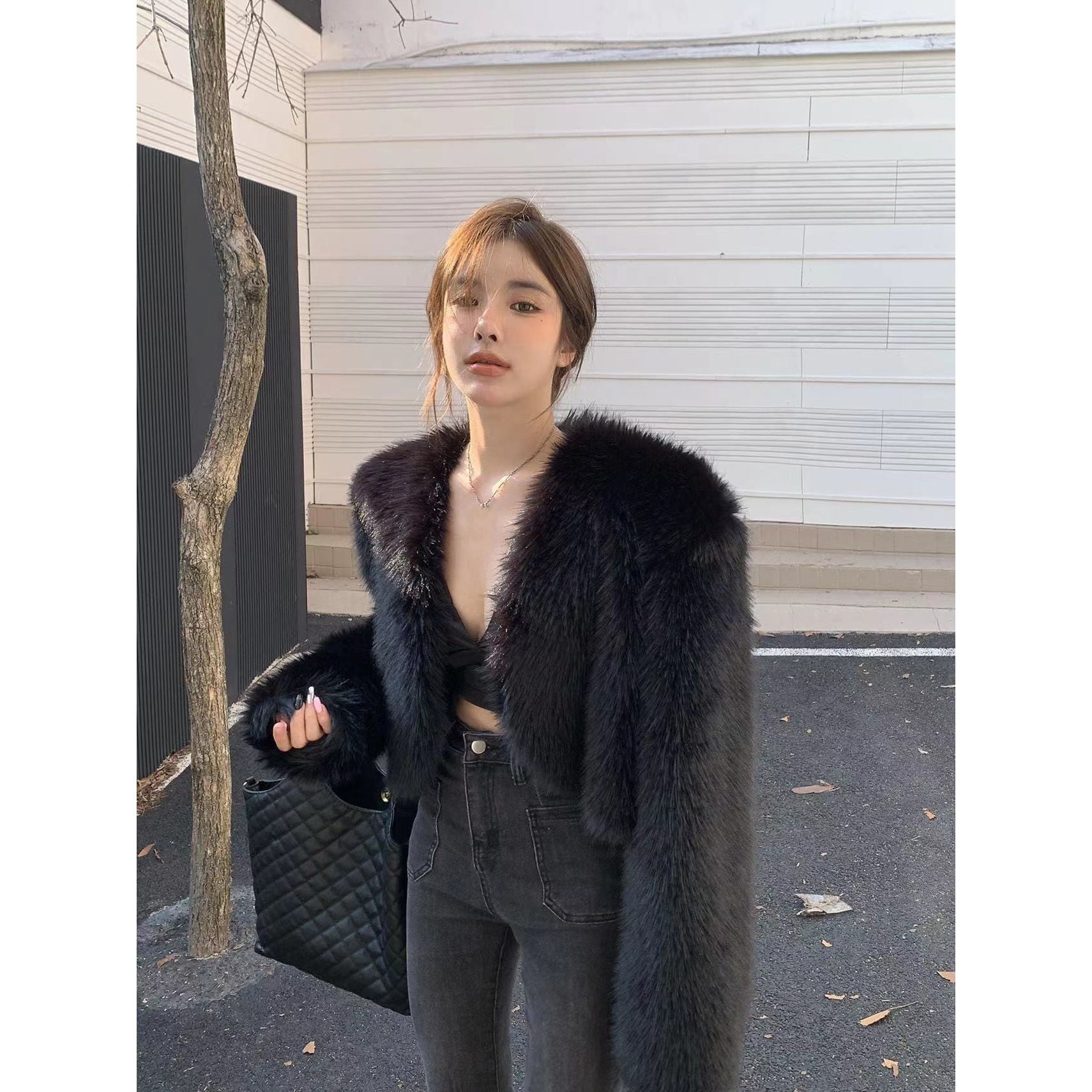韓国 冬アウター ファーアウター 厚手 百掛けファーコートショート丈上着ファッション高級感着痩せ人工毛皮 新品 エコファーコートフェイクフォックス 毛皮
