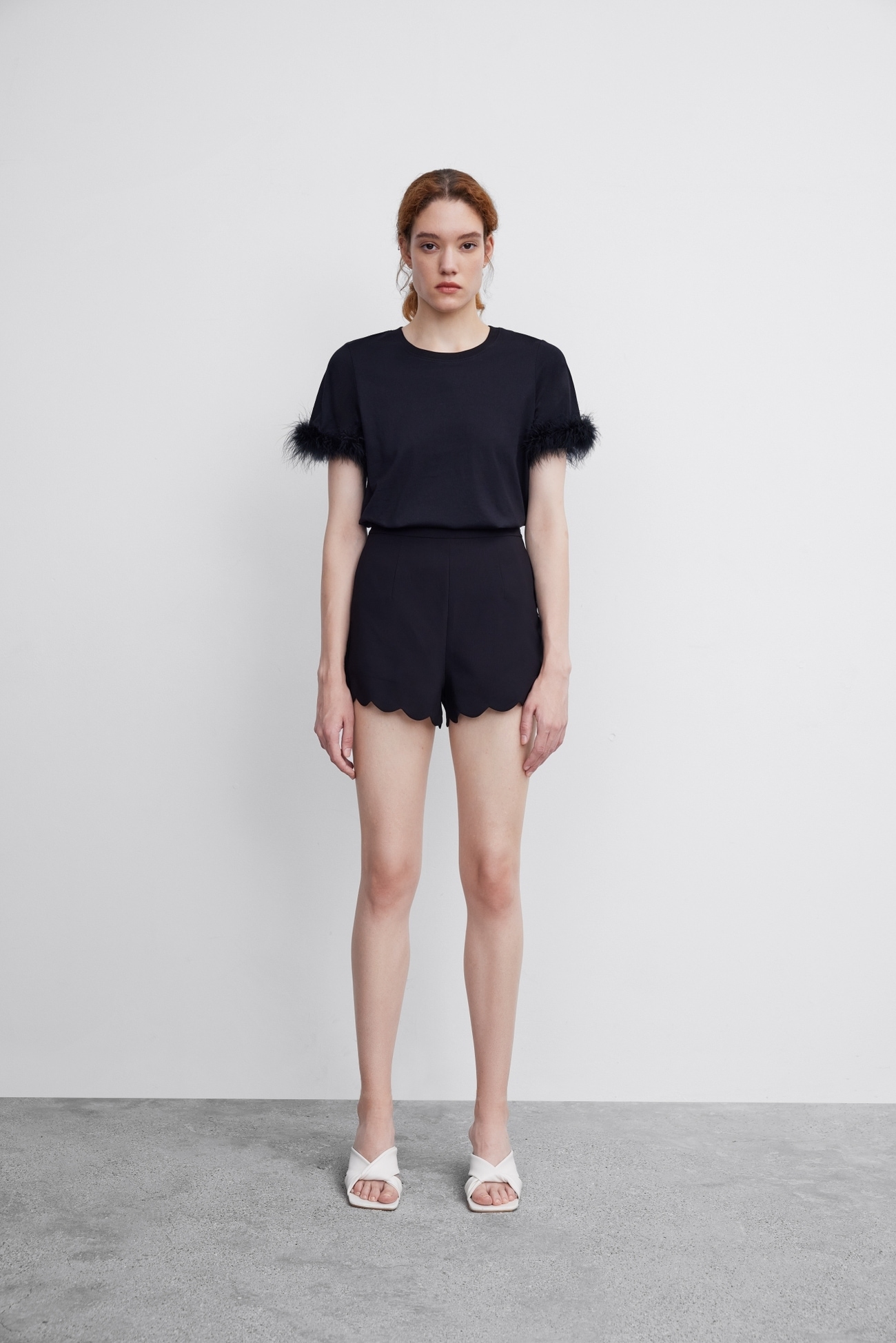 秋 婦人服 デザインセンスニッチ ブラック ファーリー ユニーク 個性的 半袖 Tシャツ ブラック XS S M ｌトップス Tシャツ シャツ 袖あり 半袖 かわいい 大人可愛い きれいめ シンプル