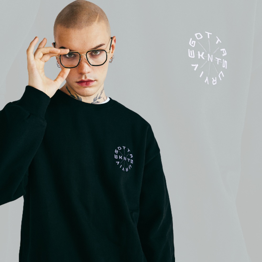 [UNISEX] [男女兼用] CIRCLE LOGO FLEECE MTM OVERFIT 裏起毛 サークル刺繍フリース マンツーマン オーバーサイズ
