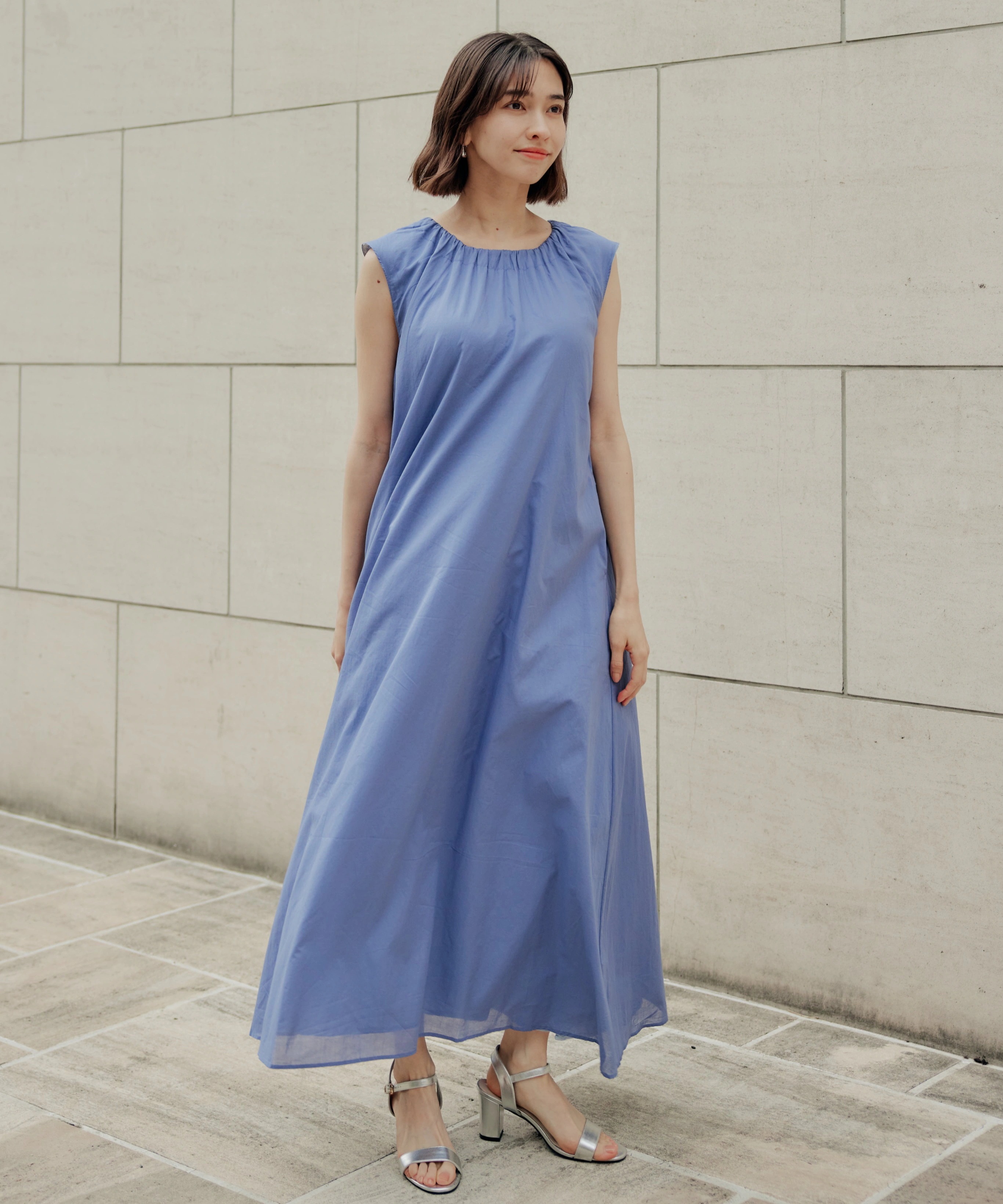 バックリボンギャザーワンピース