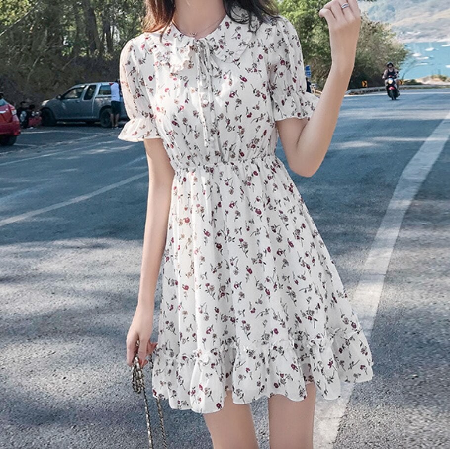 ワンピース デート かわいい 大人可愛い きれいめ シンプル カジュアル 大人 上品 おしゃれ 春夏 花柄 半袖 フリル ミニ丈 リボン ラウンドネック　韓国 ホワイト ガーリー XL モテ コーデ