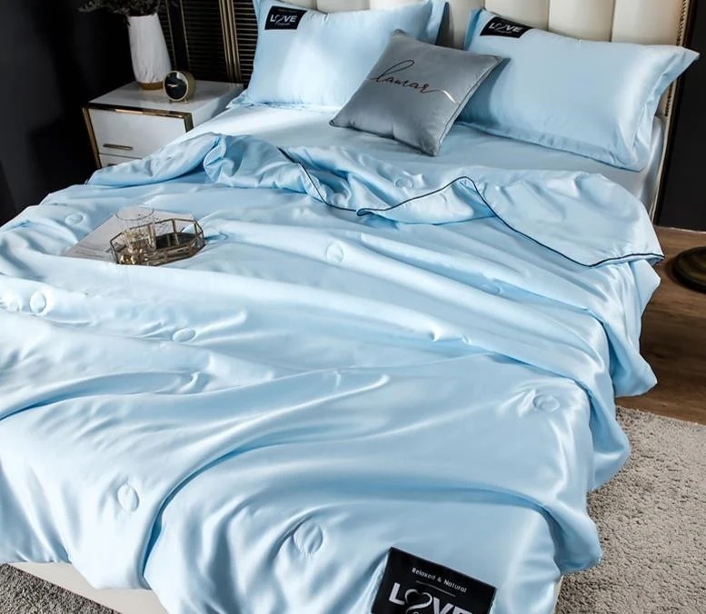 クオリティ保障大ヒット激安セール アイスシルク ライトラグジュアリー エアコンキルト テンセル クールキルト 4点セット 洗濯機で洗える キルトコア シングル 薄いセクション