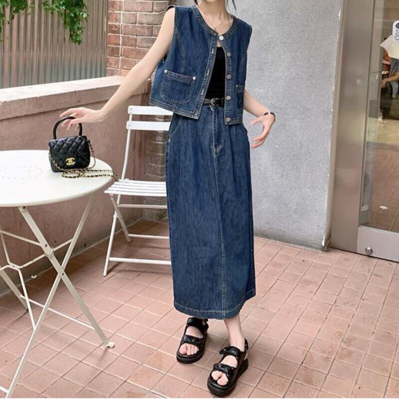 セットアップ ベスト デニムスカート ミドル丈 袖なし 上下セット 2点セット ツーピース かわいい 大人可愛い シンプル カジュアル おしゃれ かっこいい レトロ 大人女子 こなれ感 ラフ lone