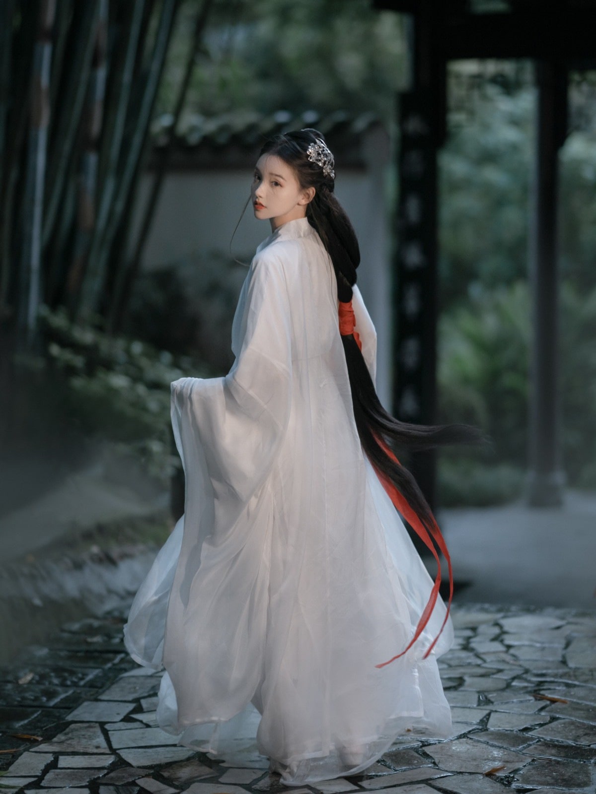 Wei-Jin Hanfu 女性のストレート トレイン スカート クールな古代衣装ウエスト レベルの神超不滅の春と秋のエレガントなスーツ ダンス デイリー