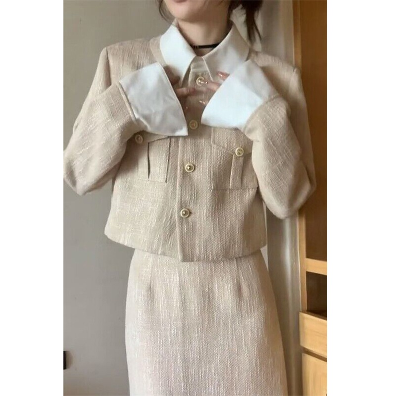 スーツワンピースサブ初秋2023新しい女性初秋の服小さな人香風茶システムの摩耗の全体のセットと