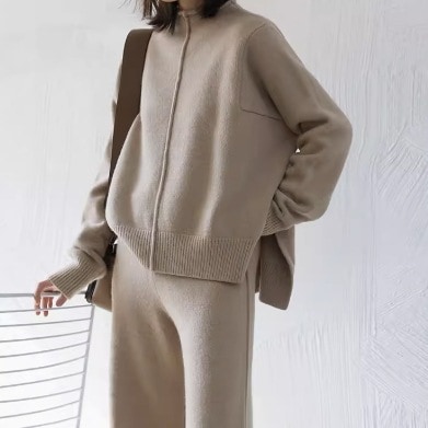 セットアップ セーター ニットパンツ 長袖 2点セット ハイネック 襟付き デザイン ボタン 美ライン ニュアンス 伸縮性 ストレッチ ニット 2点セット ツーピース お得 2点セット カラバリ