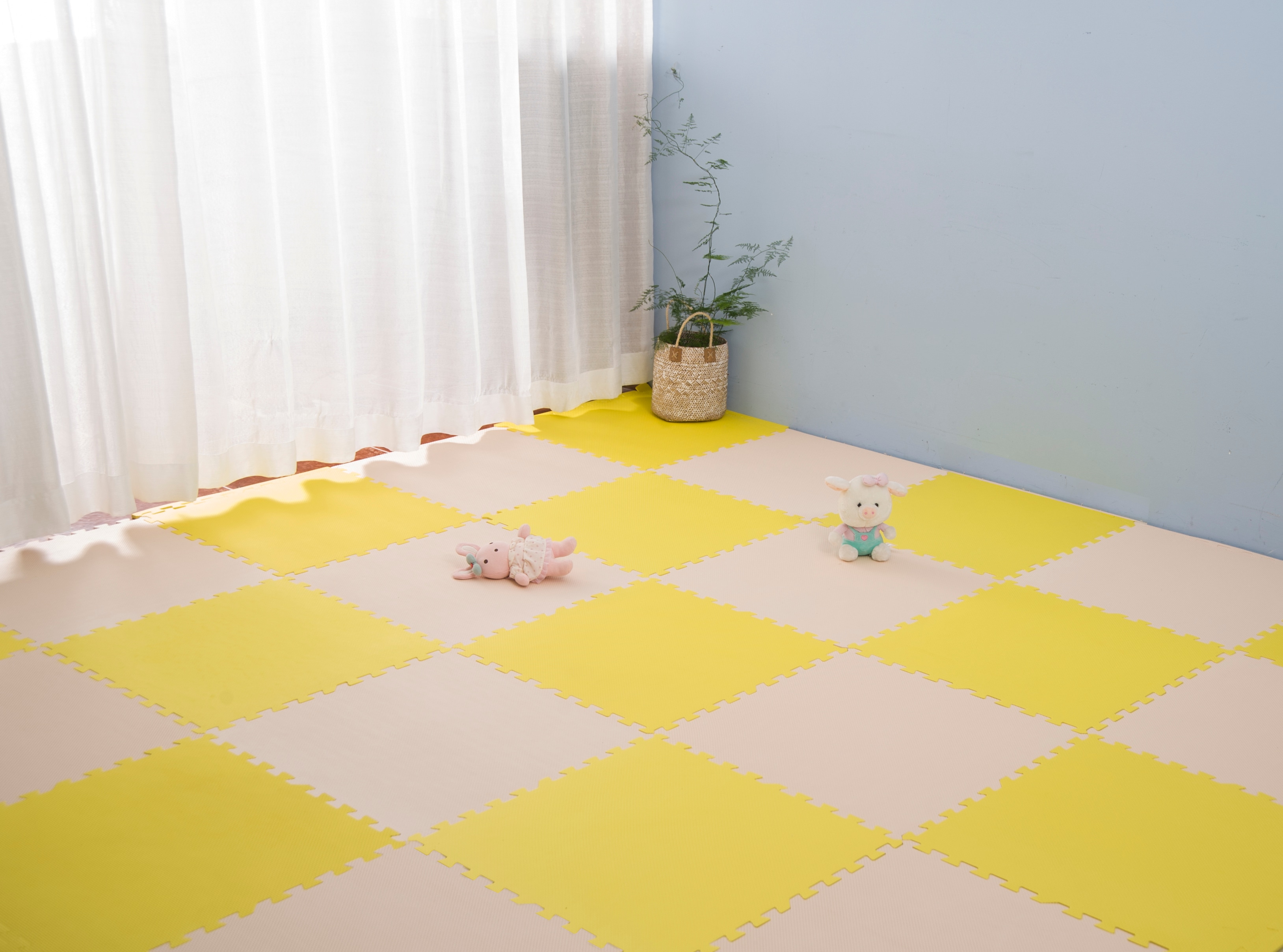 ジョイントマット 大判60cm 6畳 32枚 厚手 2cm おしゃれ EVA高品質 防音断熱 安心のノンホル 転倒防止 サイドパーツ付き【イエローベージュ】