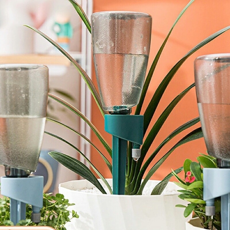 自動水やり器 ペットボトル 自動給水キャップ 水やり当番 自動給水器 2 4 812個セット 水やり機 家庭用 留守 水やり 自動 畑 自動水やり 自動散水用具 観葉植物 ペットボ 室内