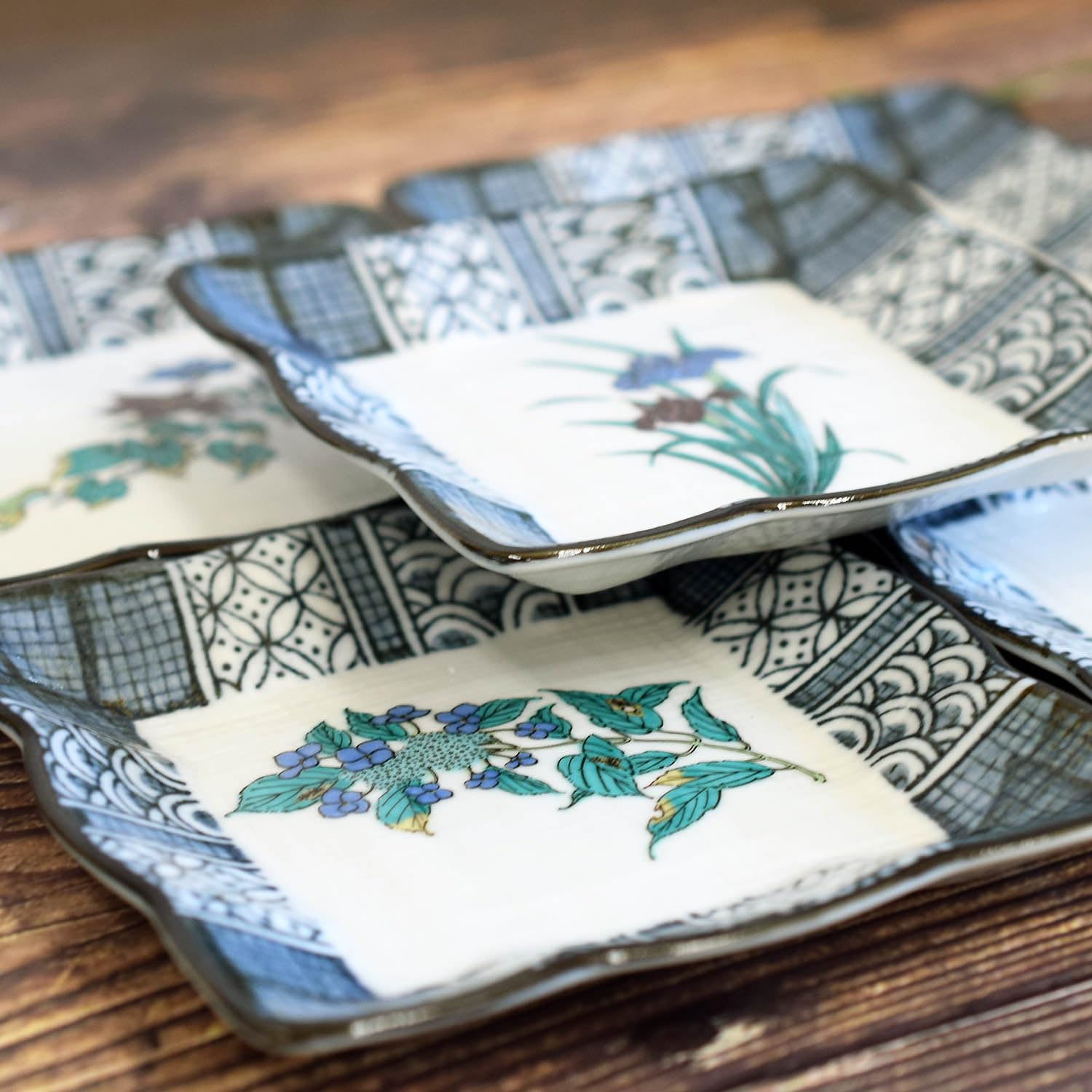 和座の蔵 お皿 セット おしゃれ 食器 九谷焼 角小皿 5枚セット 草花絵変り 陶器 高級 ブランド 和食器 取り皿 日本製 結婚祝い プレゼント ギフト