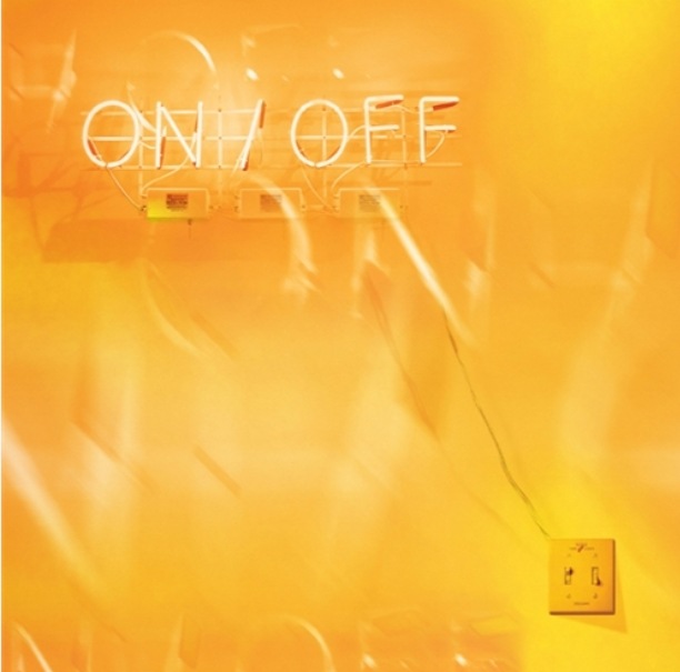 [el068] (ミニ1集) オンアンドオフ (ONF) - ONOFF 最初のデビューアルバム_フォトカード1種_ステッカー22種付 (希少本再入荷)