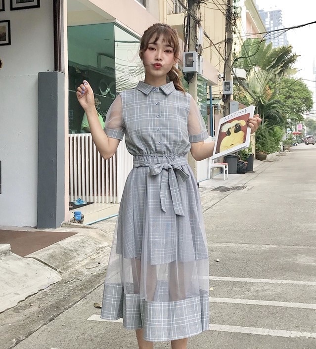 A1042.シースルー襟付きフレアドレス（ブルー）2019 春夏 sale 春夏 sale ワンピース 半袖 エレガント お呼ばれ パーティー 結婚式 披露宴 女子会 レストラン デート 100,000円