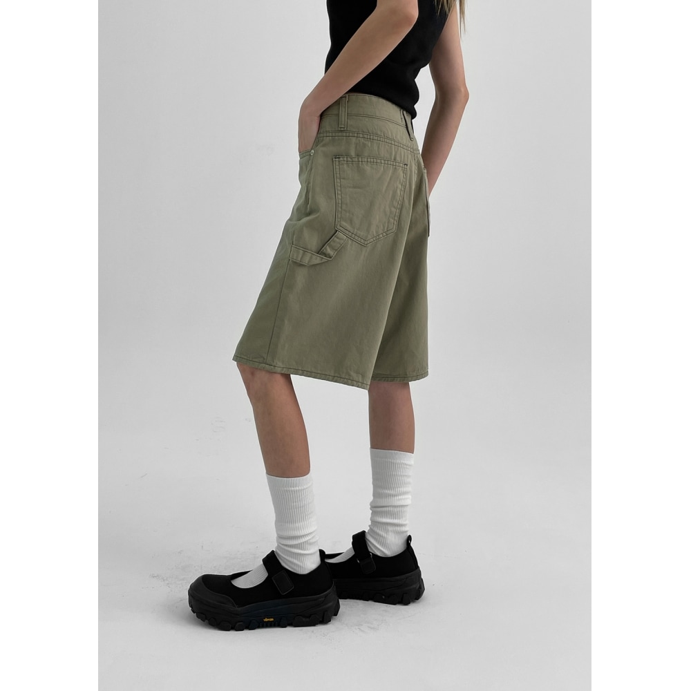 ブラックアップクォーターコットンカーペンダーバミューダパンツ