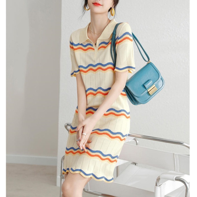 【1つ買うと10つ無料】ストライプされたポロドレス2025夏の秋の韓国ファッションコーブンコーブン肌肌肌