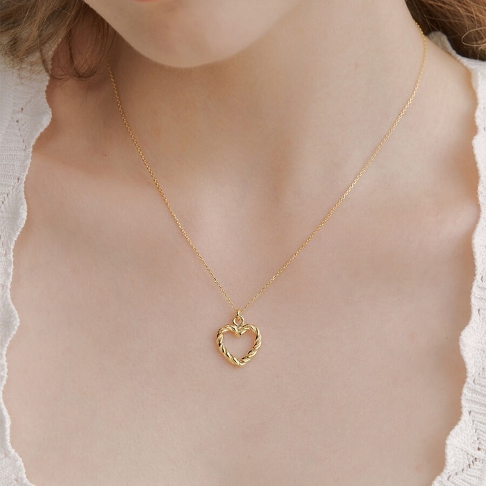 シュファ孝貞ITZYリアケプラー瑞英は着用rope heart pendant necklace/韓国の人気ブランド 韓国正規品 韓国の人気商品 韓国ファッション 韓国ジュエリー デイリーア