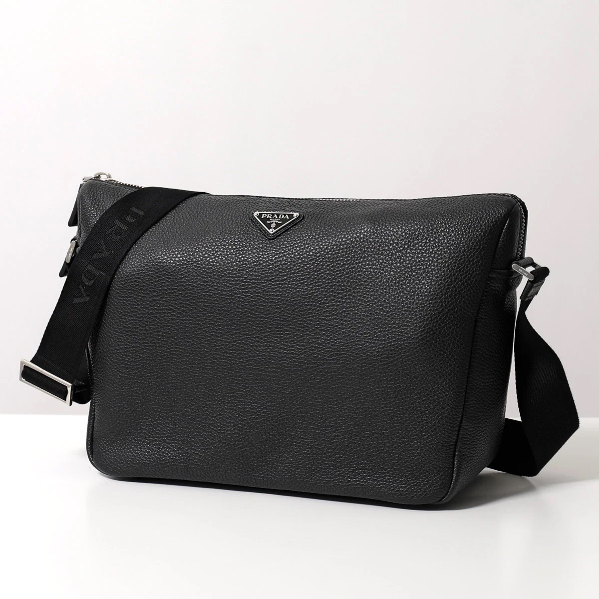 PRADA プラダ ショルダーバッグ VIT.DAINO ヴィッテロダイノ 2VH182 2BBE メンズ クロスボディ トートバッグ トライアングルロゴ レザー 鞄 F0002/NERO