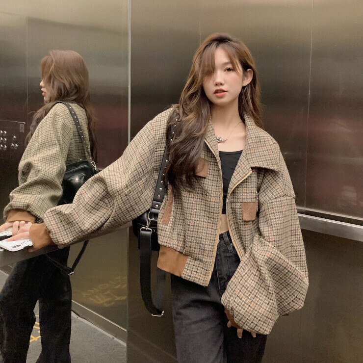 アウター レディース コート ジャケット ショート ショート丈 袖あり 長袖 パフスリーブ ボリューム袖 Vネック 前開き かわいい 可愛い 大人 大人可愛い 大人女子 おしゃれ お洒落 ルーズ