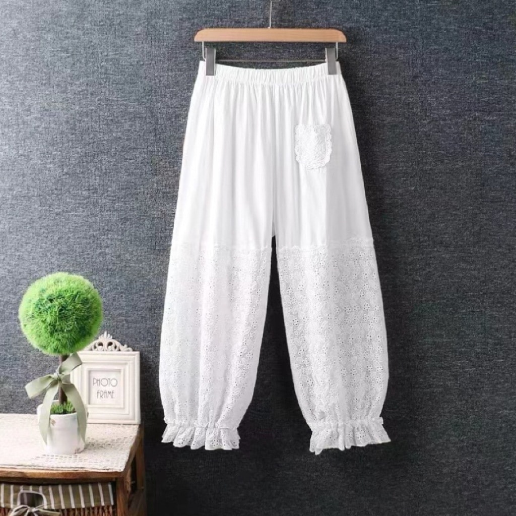 ペチパンツ レディース パンツ ボトムス膝下 アンクル丈 クロップド丈 切り替え フェミニン 刺繍 ポケット ウエストゴム ギャザー 切り替えデザイン かわいい 大人可愛い おしゃれ こなれ感