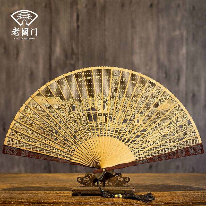 Laochang Gate-suzhouサンダルウッドファン-7インチビルマウッドホロー彫刻ファン折りたたみファン中国スタイルのギフトとギフトファン 2222222
