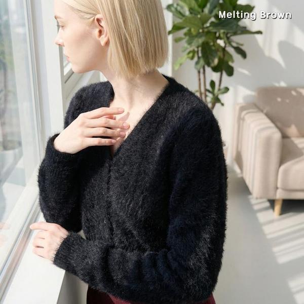 女性VネッククロップカーディガンK12