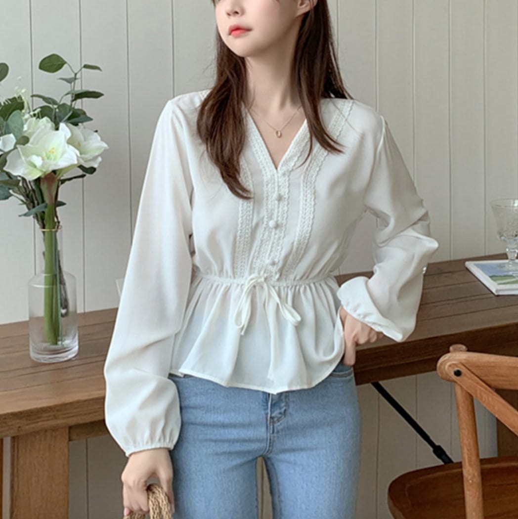 トップス デート かわいい 大人可愛い きれいめ シンプル カジュアル 大人 上品 おしゃれ お洒落 レース Vネック ブラウス 無地 リボン 長袖 春 休日 公園 ブラック ホワイト 韓国 XL