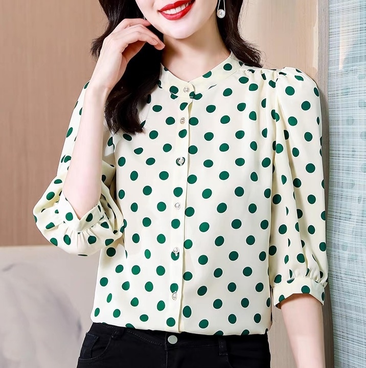 レディース トップス シャツ ブラウス 5分袖 7分袖 フェミニン 前開き ボタン かわいい 大人可愛い きれいめ おしゃれ かっこいい レトロ エレガント 存在感 抜け感 ヴィンテージ ラブリー
